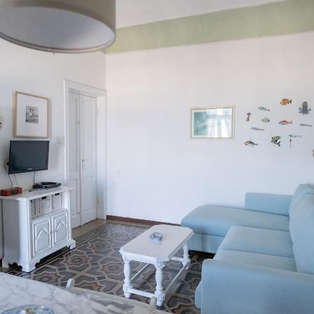 House By The Sea Apartment Албисола Марина Екстериор снимка