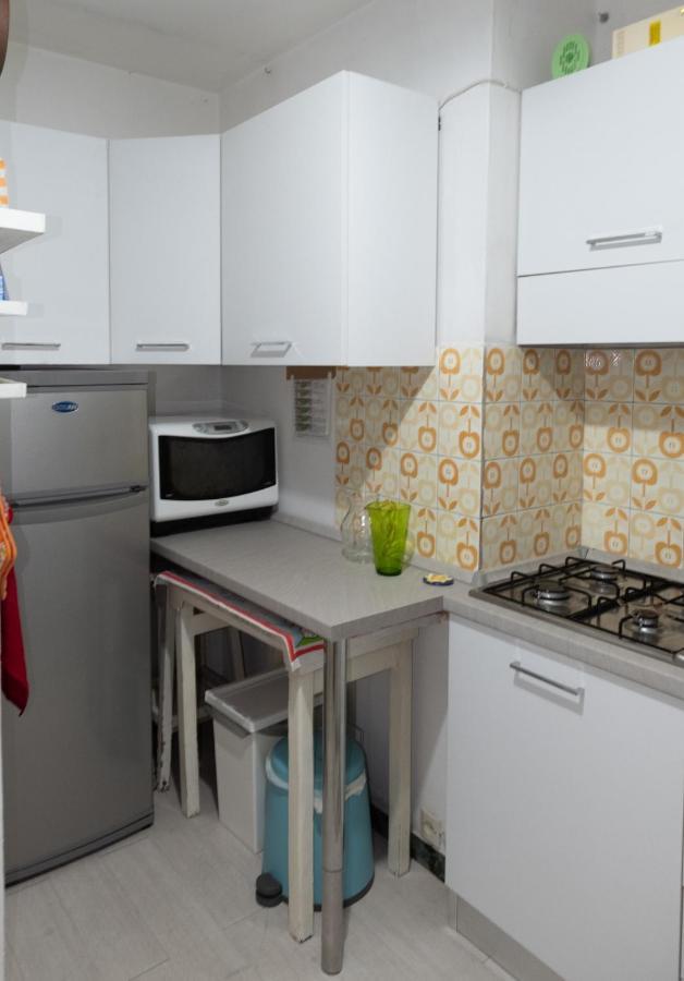 House By The Sea Apartment Албисола Марина Екстериор снимка