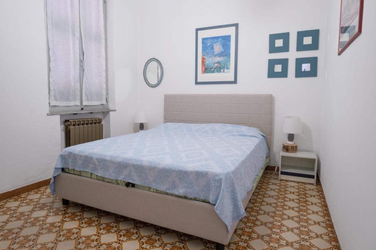 House By The Sea Apartment Албисола Марина Екстериор снимка